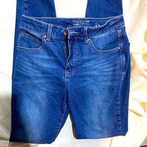 Maurices everflex jeans size 8 long